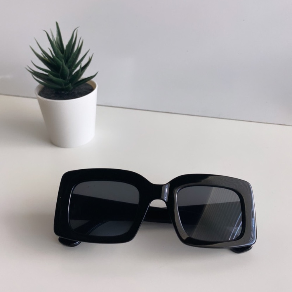 sunglasses